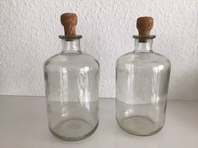 2 Vintage  Medizin Glas Apotheke Apotheker Flasche- Sammler Deko  ca. 20 cm Höhe