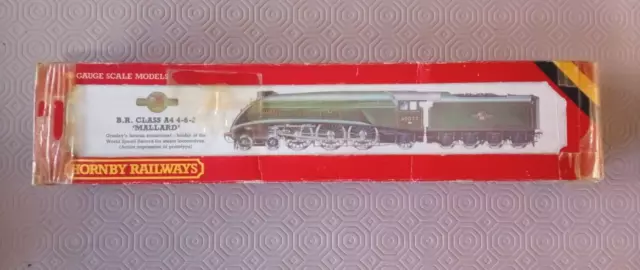 Hornby R350 British Railways A4 Class 60022 Mallard In BR Green Loco & Tender
