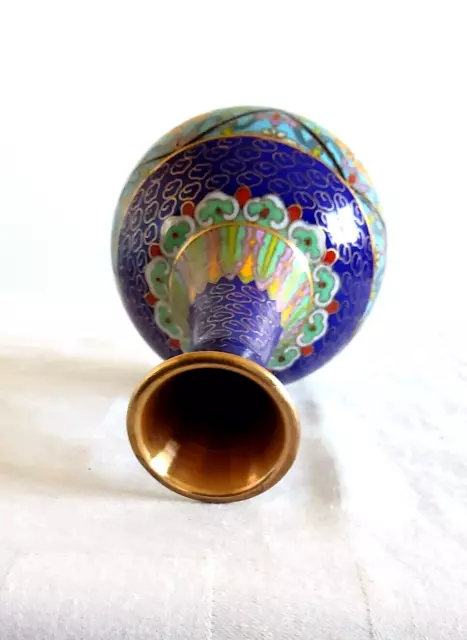 Chinesisches Cloisonne Vase mit schönem Farben und Muster  um  frühes 20.Jh 3