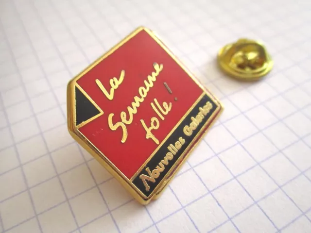 PINS RARE VINTAGE LA SEMAINE FOLLE NOUVELLES GALERIES MODE FASHION wxc 33