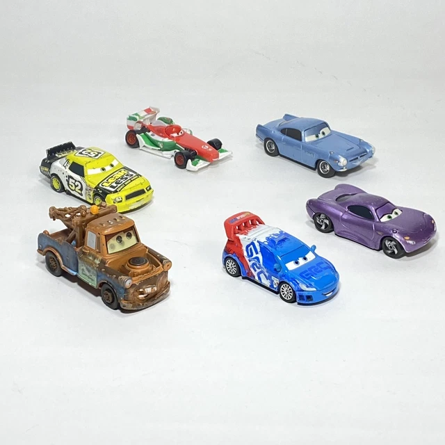 DISNEY PIXAR DIECAST Cars Lot, Lightning Mcqueen, Mater, Lot 11 10.
