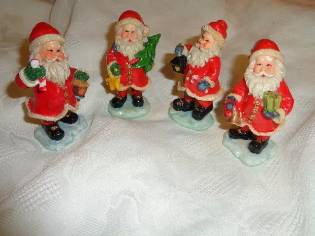 Nikolaus Weihnachtsmann Santa ca. 7 cm Keramik Laterne Glocke Tannenbaum O 3/09