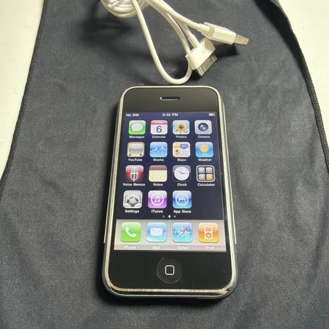 APPLE IPHONE 2G 8GB A1203 1st Generation Vintage Phone WiFi Works