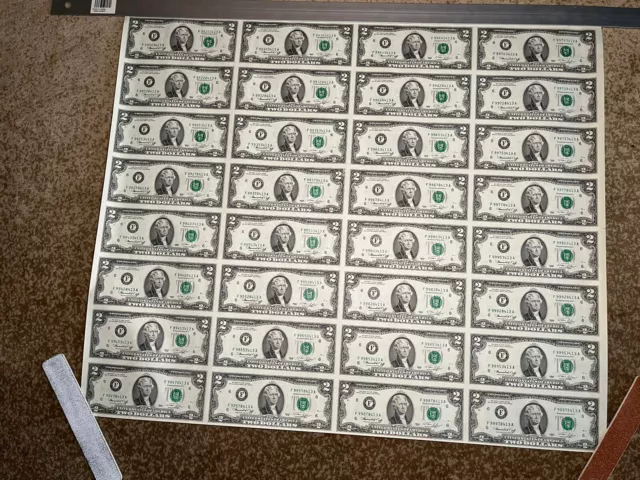 USA Uncut United States 2 DOLLARS 1976 JEFFERSON COMPLETE SHEET of 32 NOTE USA Uncut United States 2 DOLLARS 1976 JEFFERSON COMPLETE SHEET of 32 NOTE