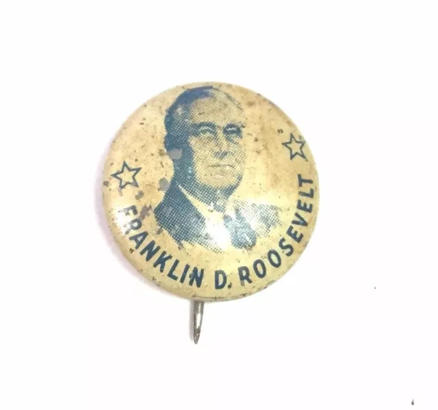 1944 Franklin Roosevelt FDR campaign pin pinback button political president .