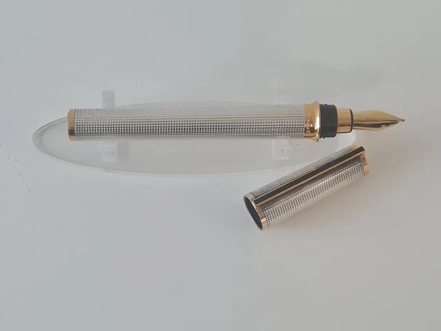 Stylo Plume S.T. Dupont Montparnasse Plaqué Argent - Plume Or 18 Carats - Occasion