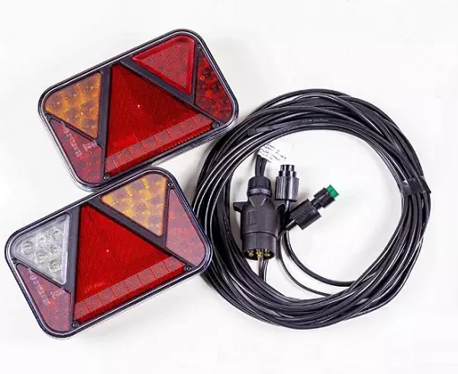 Kit éclairage:Feux de remorque LED Fristom FT-270+Faisceau 4,5 m à 7 Broches