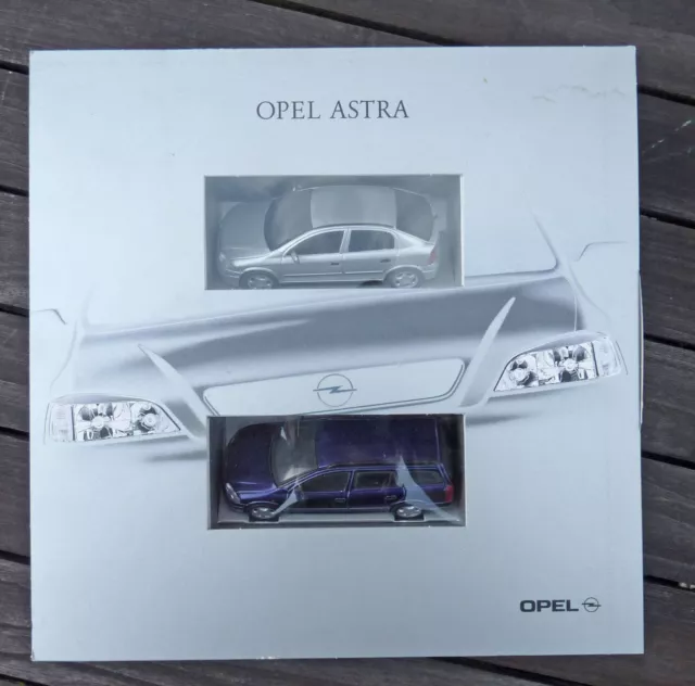 Opel Astra Set`98 Fließheck+Caravan  Schuco,1:43,Top-Zustand.Rarität !