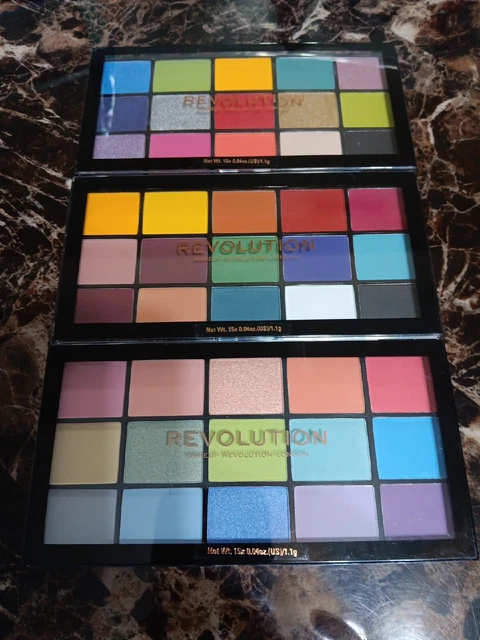 Paleta de 15 sombras de ojos recargadas Makeup Revolution 3X (SKU 154)