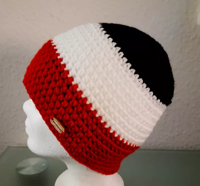 Mütze schwarz weiß rot