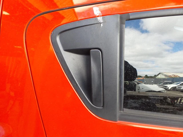Holden barina door store handle replacement