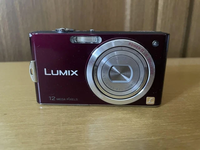 PANASONIC LUMIX DMC-FX60 Digital Camera Purple with Battery