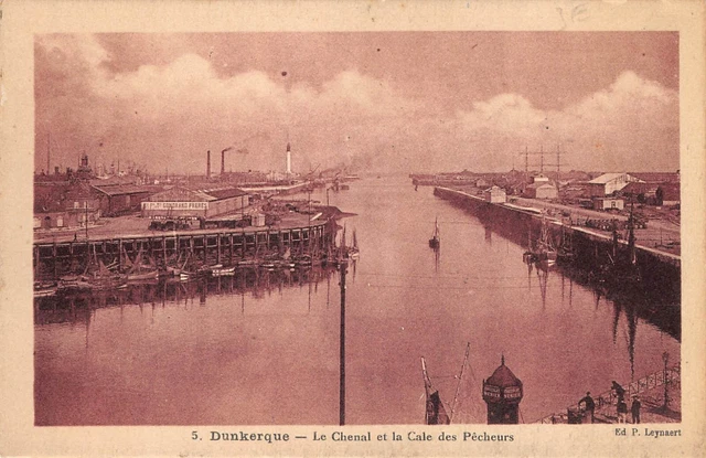 Carte Postale Ancienne Dept 59 Nord  Dunkerque le Chenal et la Cale des Pêcheurs