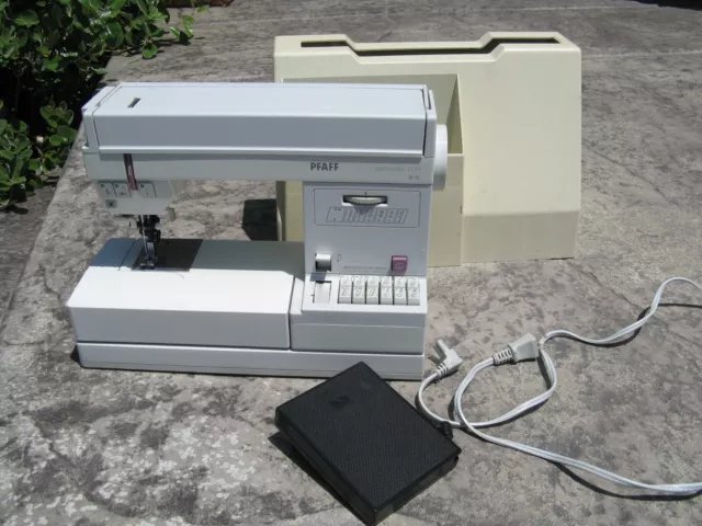 Pfaff Tiptronic 1171 Sewing Machine Outfit