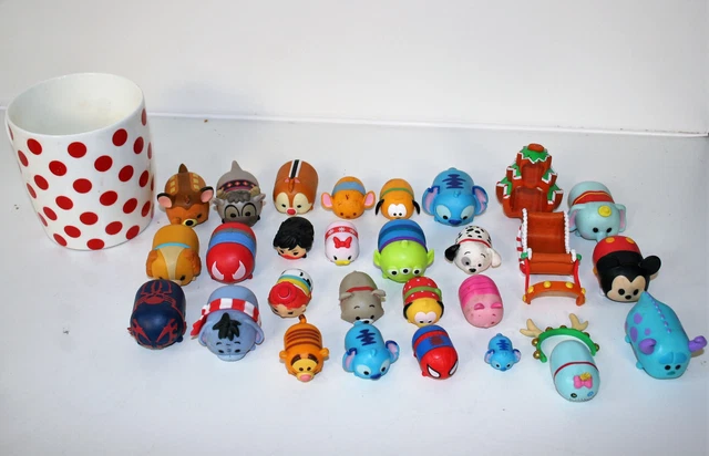 Lot of 28 Disney TSUM TSUM  Used Action Figures PVC Toys Dolls N1-28 d28 3