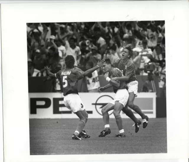 1994 Press Photo World Cup Soccer Quarter finals Italy vs Spain