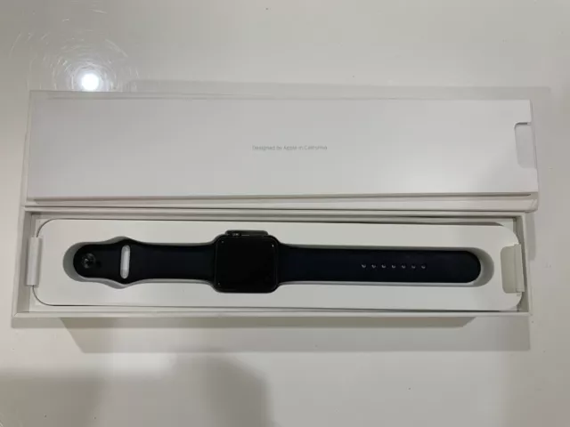 APPLE WATCH SERIES 2 42mm Space Grey Aluminum Case Black Sport