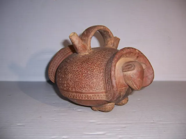 Pre-Columbian Chorrera Ecuador Pottery Armadillo? Double Spout Vessel Artifact