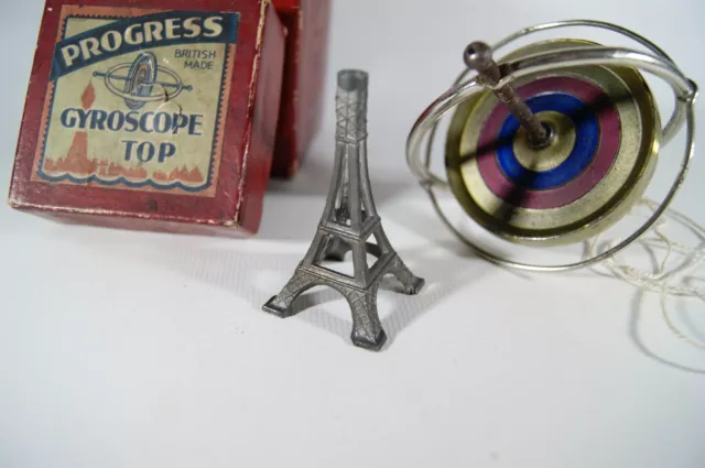 Giroscopio Progress Spinning Top Juguete Vintage En Caja con Torre Eiffel de Metal 3