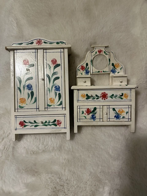 Meuble Rotin Vintage Pour Poupée – Armoire Et Lit En Rotin, Jouet D'occasion
