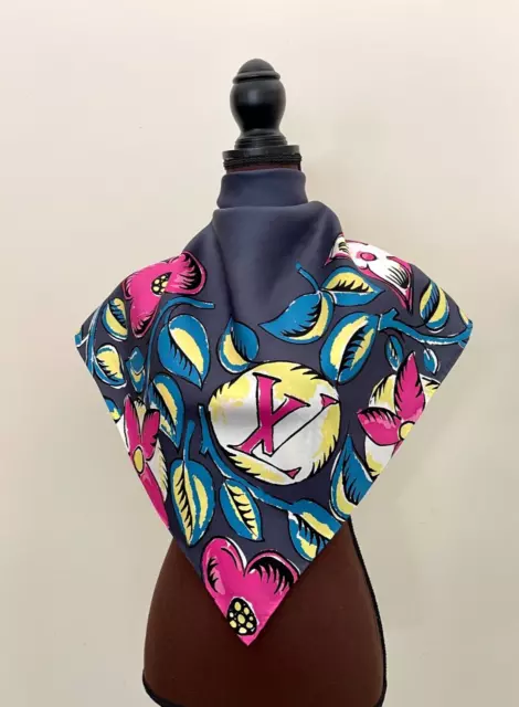 Louis Vuitton Pink x Grey Monogram Bags Bandeau Scarf Silk 11lvl1127  ref.294608 - Joli Closet