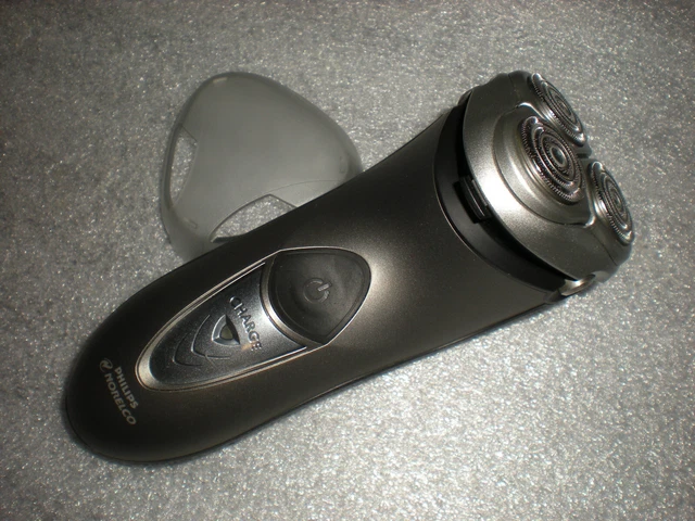 Philips Norelco 8240XL Cordless Rechargeable Mens Electric Shaver NO CHARGER