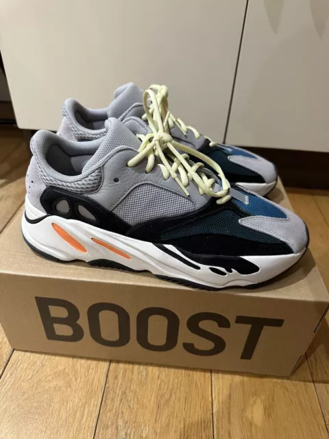 Yeezy boost 700 hotsell wave runner sizing