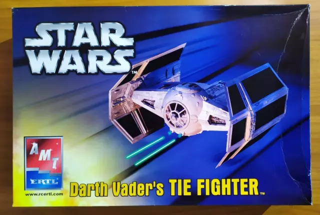 STAR WARS AMT - ERTL Dart Vader's TIE FIGHTER MODEL KIT