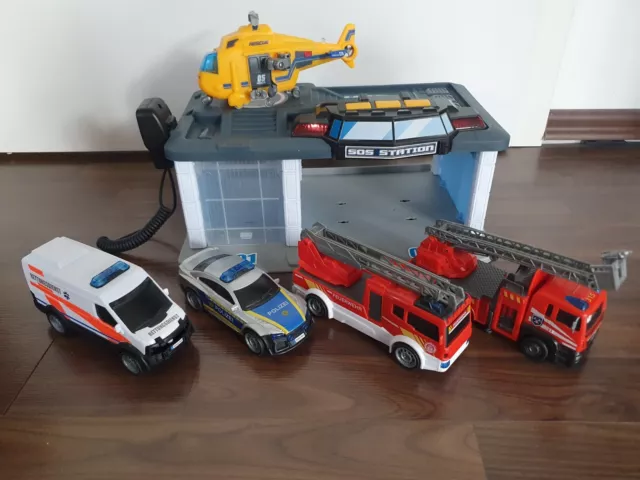 Dickie Toys Rescue Center SOS-Station+ Hubschrauber + 2. Feuerwehrauto