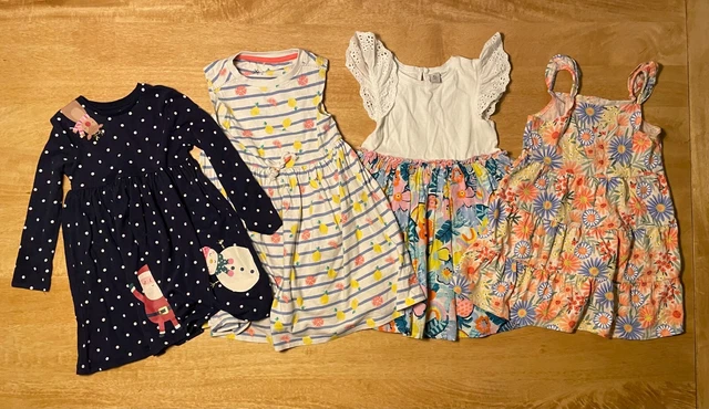 Pacchetto di 4 x abiti estivi ragazze età 3-4 anni