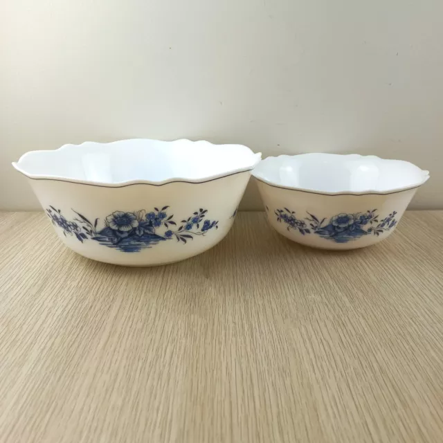 Vintage Arcopal France KALINKA Milk Glass Large Serving Bowl Set 2 White Blue