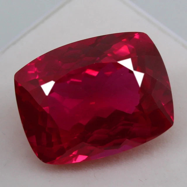 Rubis Naturel Certifié 7,25 Ct - Coussin 10x10 Mm - Rouge Pigeon Sang, Origine Birmanie - Taille Excellente