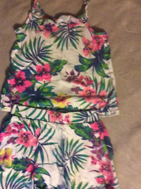 Childrens Place skirt and shirt set size 7/8 EUC