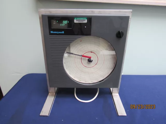 Honeywell DR4300 Circular Chart Recorder (DR4311-20E0-G0100-0000-0000-00-000-00)