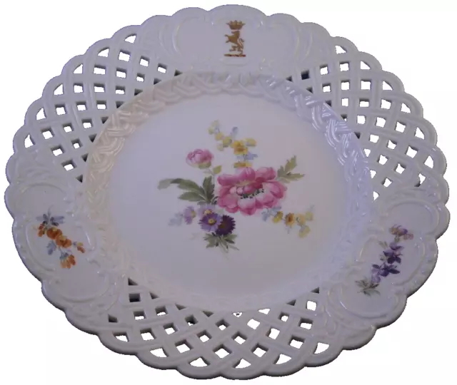 Antique 19thC Meissen Porcelain Reticulated Armorial Plate Porzellan Teller