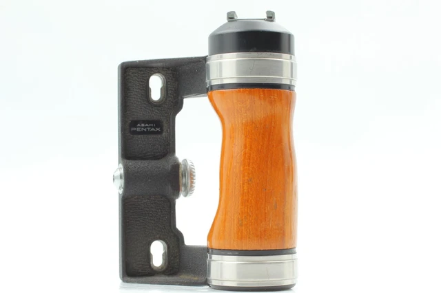 [MINT] PENTAX 6X7 67 Wood Wooden Hand Grip Flash Hot Shoe for 6x7 67 II