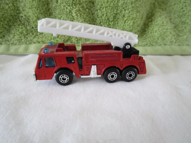 Matchbox fire engine 1982 outlet