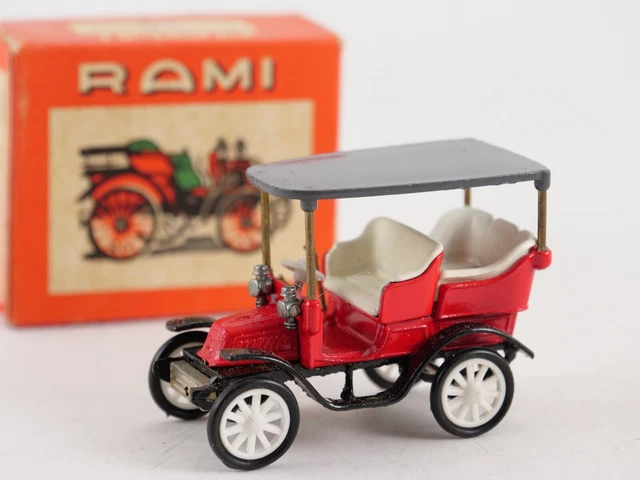 GEORGES RICHARD TONNEAU CLE HUILOR 1:43 de reference