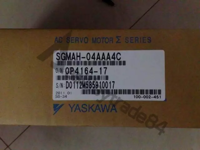 ONE Yaskawa Servo motor SGMAH-04AAA4C NEW #A1 2