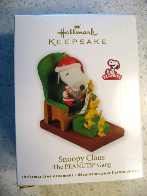 Hallmark Keepsake Peanuts Gang Snoopy Claus Christmas Ornament 2011