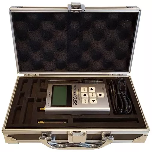 RF Explorer 3G Combo Spectrum Analyzer with Advanced Aluminium Carrying Case