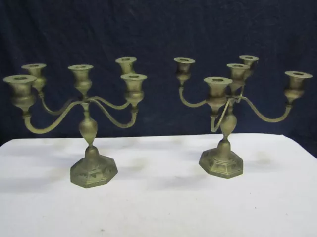 ancienne  paire de bougeoir en laiton