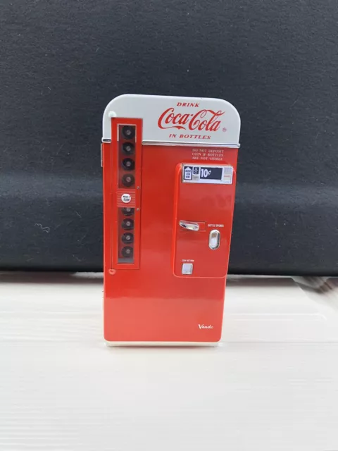 Vintage model Coke Mini Machine. Late 50’s- Early 60’s. Vintage model Coke Mini Machine. Late 50’s- Early 60’s.