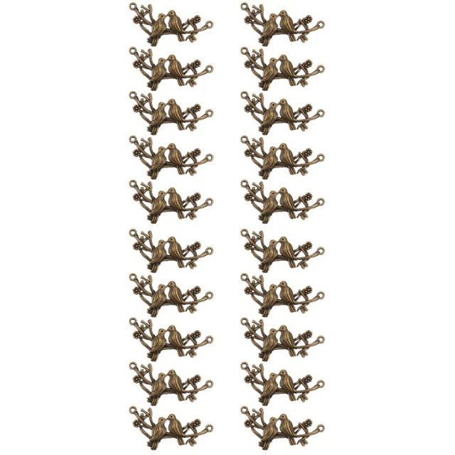 Giocattolo in Legno Di Diavola Del Robot. Fotografia Stock - Immagine