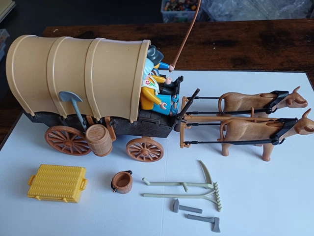 Playmobil vintage. Bateau de course tracté - Jeux & Jouets