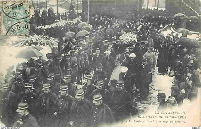 CPA - COURPALAY - Grande-Rue - Ecole de Filles (Ed. Saligot