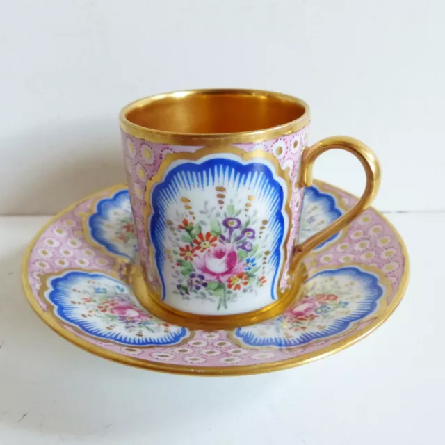 TASSE LITRON en PORCELAINE de LIMOGES décor SEVRES PEINT MAIN intérieur OR (#1)