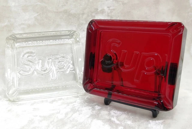 Supreme - 新品 赤 supreme Debossed Glass Ashtray Supreme Debossed Glass Ashtray - Supreme 通販 Online Shop A