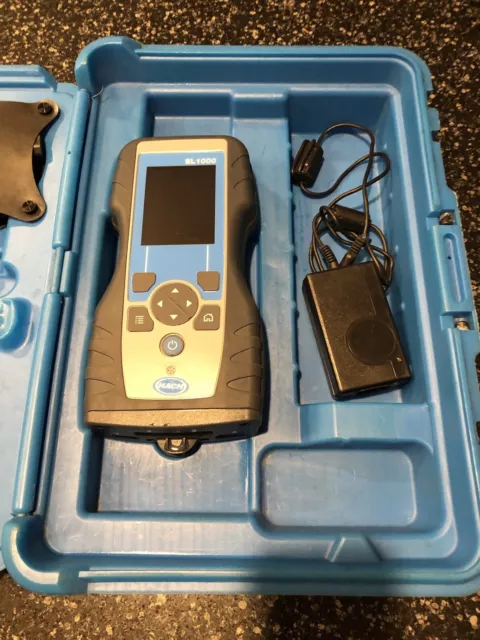 HACH SL1000 Portable Parallel Analyzer. Gently used