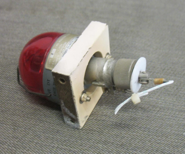 Grimes Forward Position Light p/n 22885-21-4174